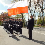 Przy dźwiękach Hymnu do Bałtyku, z udziałem kompanii reprezentacyjnej Marynarki Wojennej