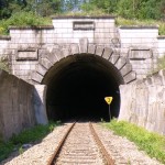 Zabytkowy tunel w Łupkowie