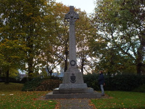 Obelisk na pamiątkę 11 ofiarnych podwładnych Henryka VIII i królowej Marii. W XVI w. oddali dla nich życie.