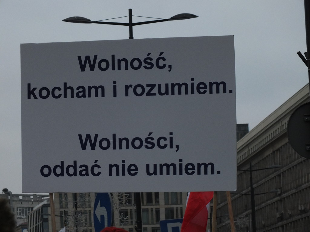 Manifestacja popierająca wolne media. Plac Powstańców Warszawy, 09.01.2016